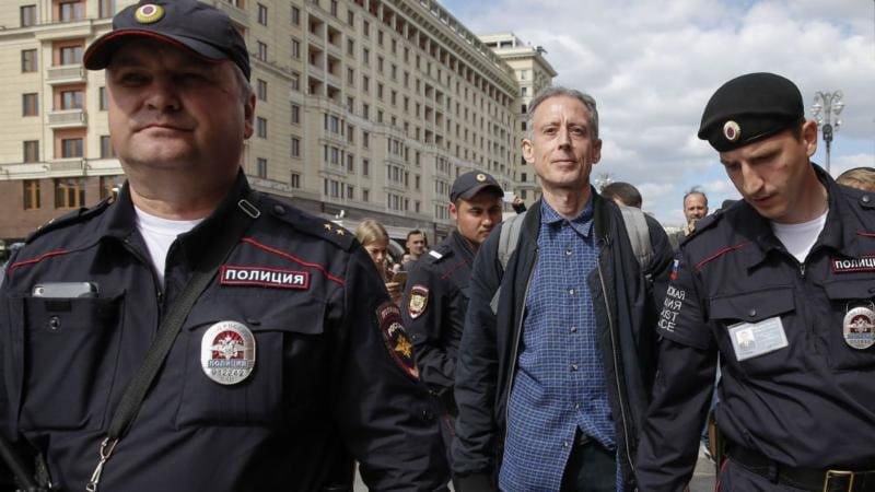 LGBT rights campaigner arrested in Moscow