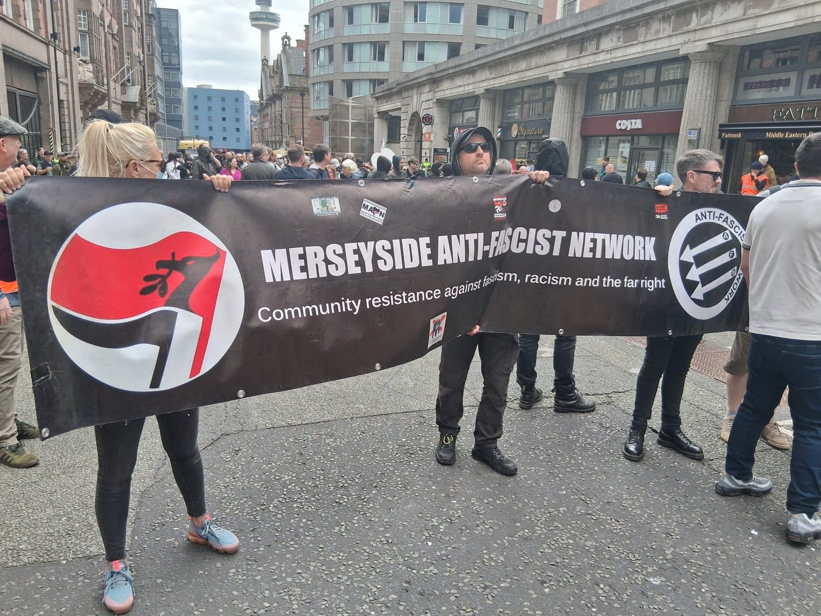 Liverpool anti-fascists go toe to toe with far-right thugs and see them off