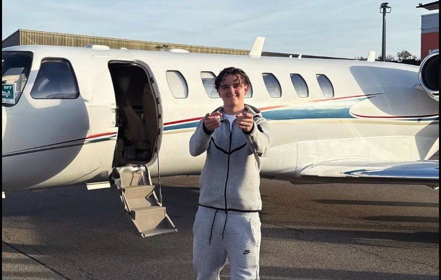 Son’s jet set photos expose the Tommy Robinson poverty scam